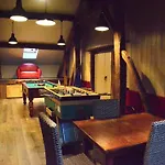 With Hottub In Calm Area 別荘