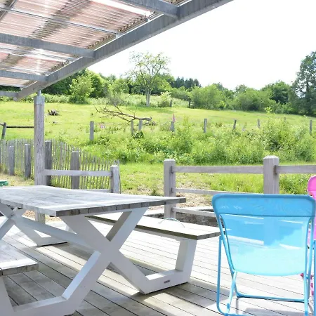 With Hottub In Calm Area Bièvre