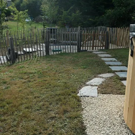 Holiday home With Hottub In Calm Area *