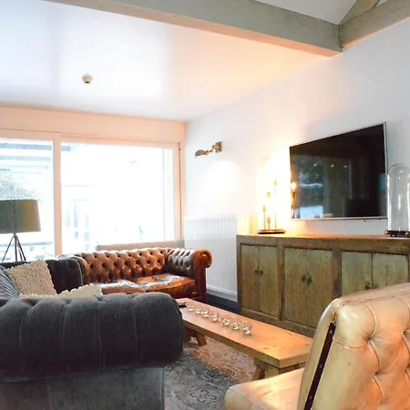 With Hottub In Calm Area Feriehus *