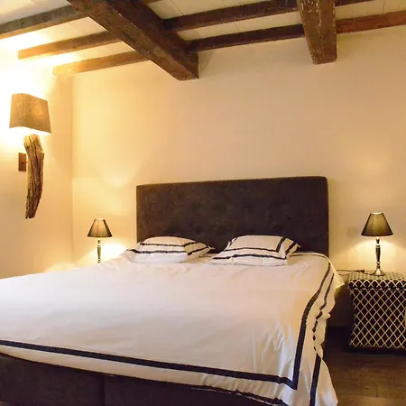 Nyaraló With Hottub In Calm Area Bièvre