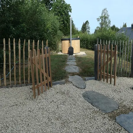 With Hottub In Calm Area Feriehus